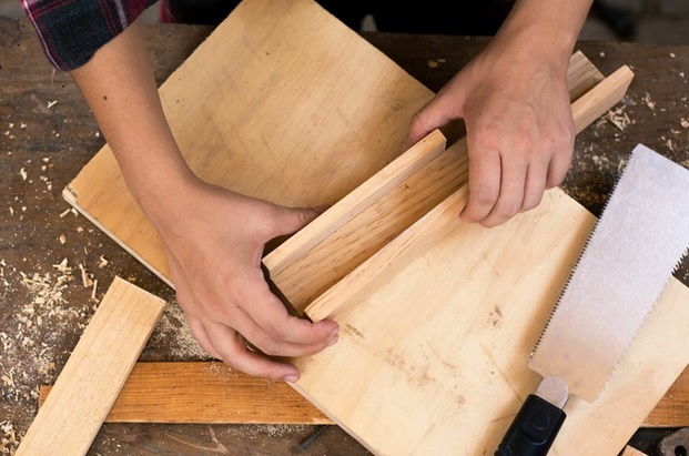 Walnut veneer sheets