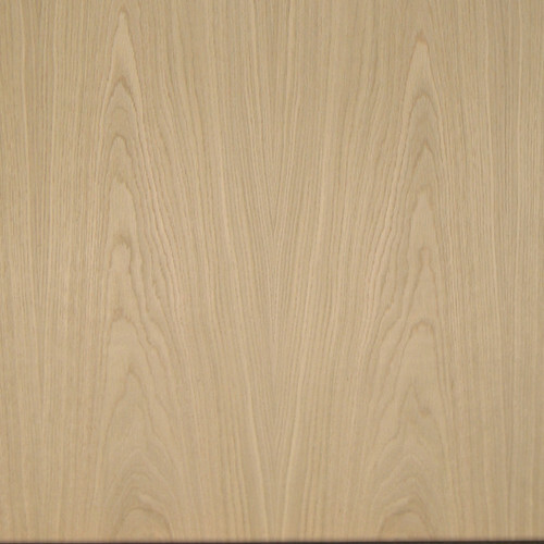 Flat cut white oak veneer